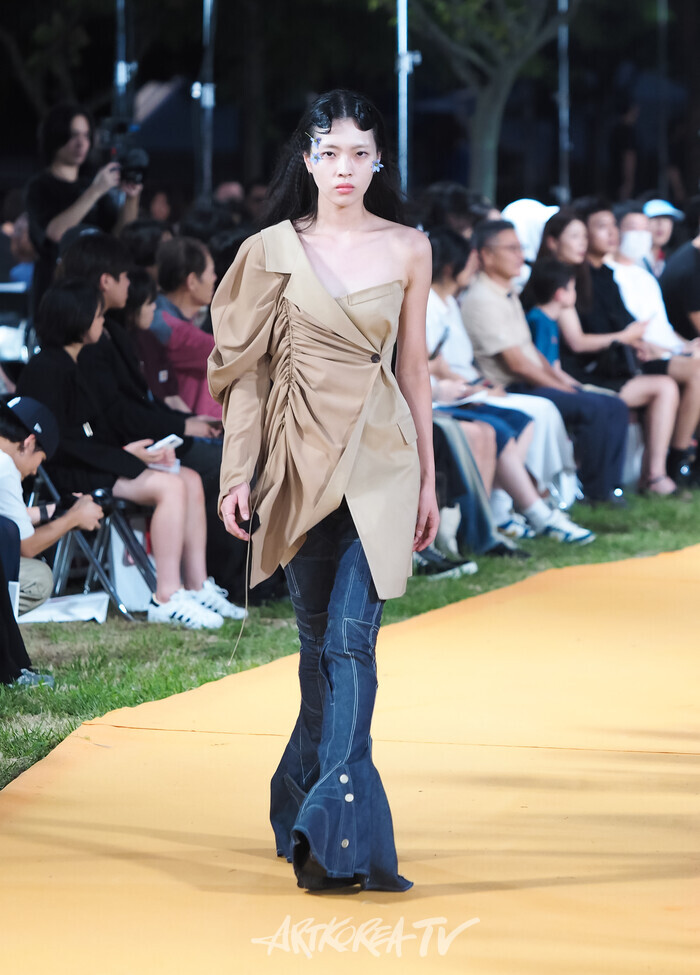 '2024 서울패션로드@뚝섬-보타닉 패션쇼'(김보나, 임재혁 디자이너 브랜드 비스퍽(BESFXXK))  2024.08.30 사진 ⓒ아트코리아방송 이용선 기자