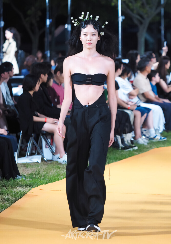 '2024 서울패션로드@뚝섬-보타닉 패션쇼'(김보나, 임재혁 디자이너 브랜드 비스퍽(BESFXXK))  2024.08.30 사진 ⓒ아트코리아방송 이용선 기자