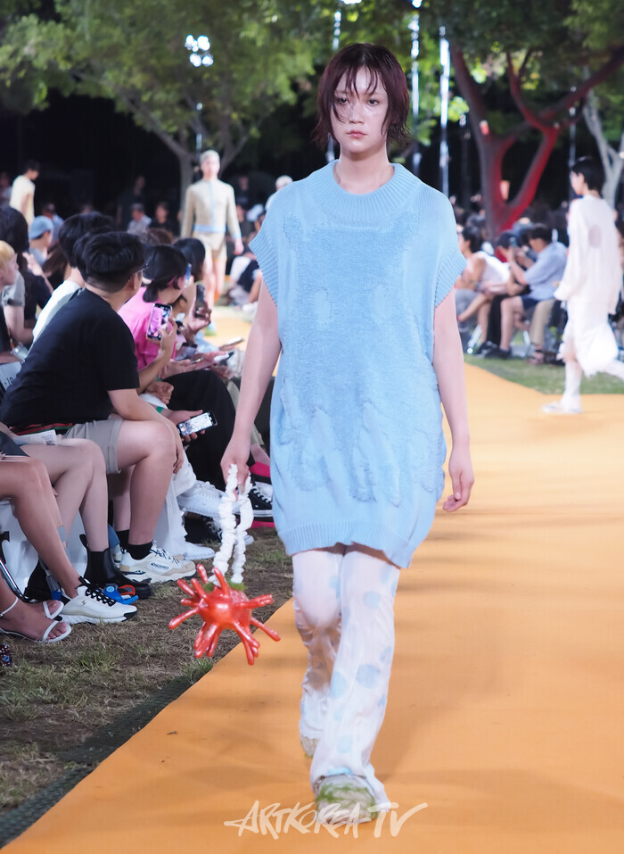 '2024 서울패션로드@뚝섬-보타닉 패션쇼'(양윤아 디자이너 브랜드 비건타이거(VEGANTIGER)) 2024.08.30 사진 ⓒ아트코리아방송 이용선 기자