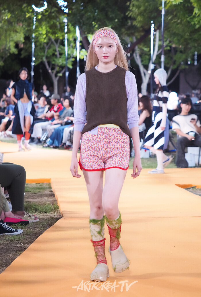 '2024 서울패션로드@뚝섬-보타닉 패션쇼'(양윤아 디자이너 브랜드 비건타이거(VEGANTIGER)) 2024.08.30 사진 ⓒ아트코리아방송 이용선 기자