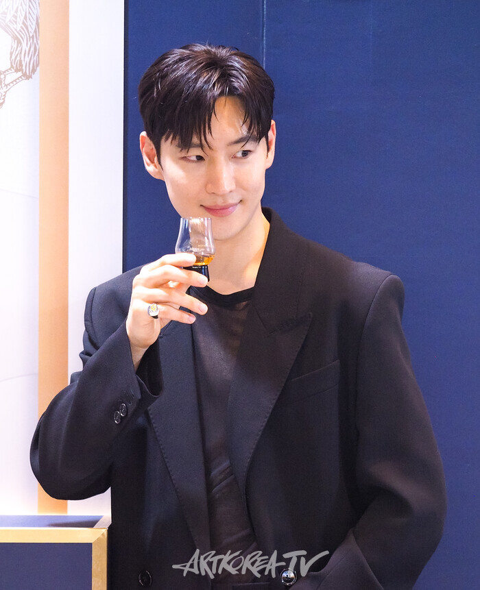 '로얄살루트 타임 챔버 바이 콘래드 쇼크로스' 출시 기념 행사(이제훈). 2024.09.05 사진 ⓒ아트코리아방송 이용선 기자