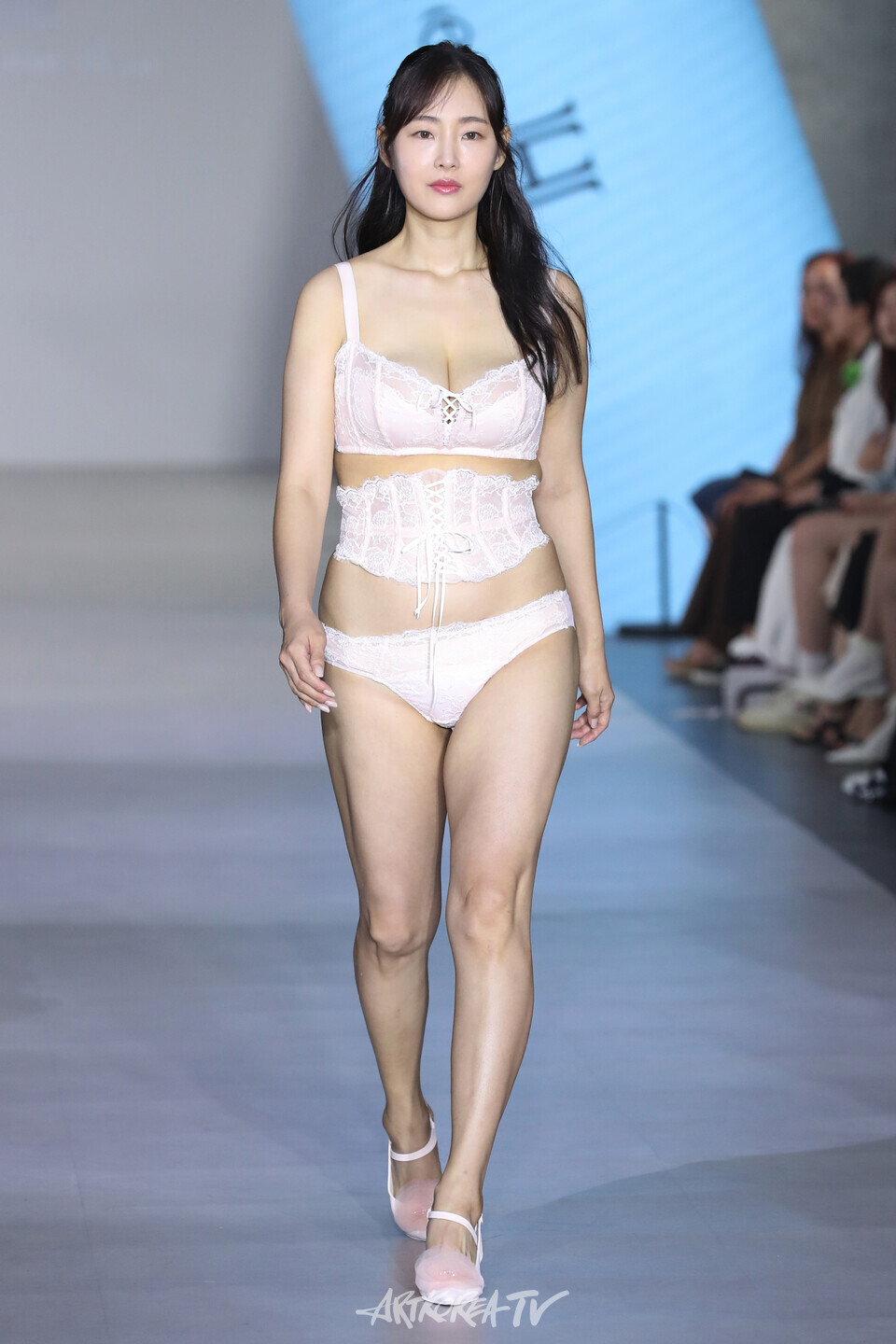 한선미 디자이너 란제리한 패션쇼