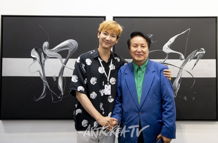 Kon 작가와 김종근 미술평론가