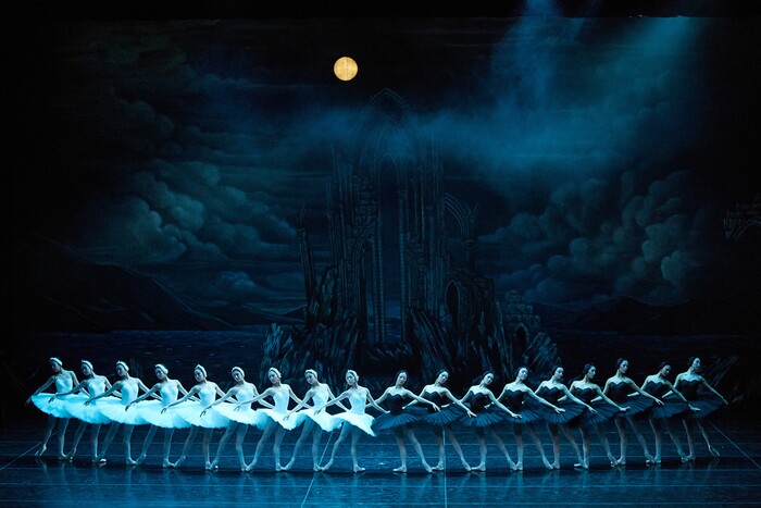 유니버설발레단 단체사진 ⓒUniversal Ballet