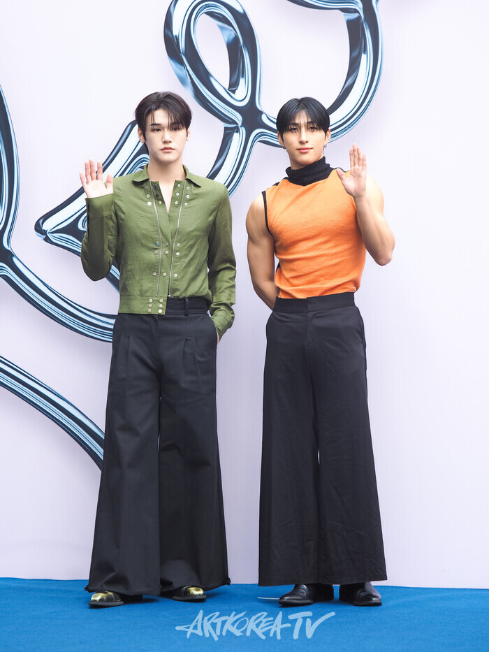 '2025 SS 서울패션위크' 곽현주 디자이너 곽현주 컬렉션 포토월 행사(더크루원 임지민, 배인) 2024.09.07 사진 ⓒ아트코리아방송 이용선 기자