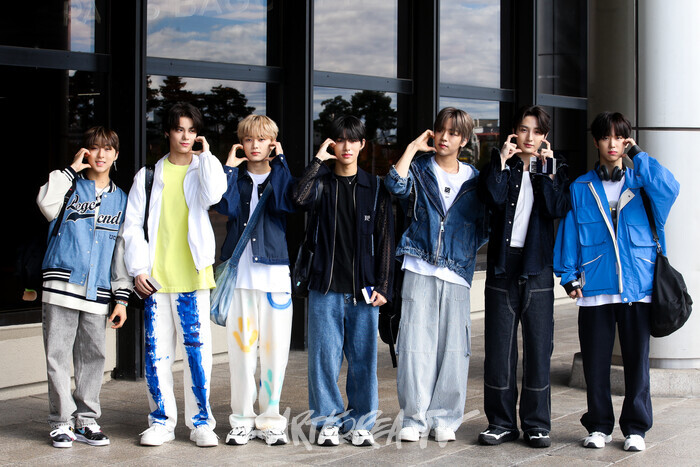 누에라 김포공항 출국(사진 왼쪽부터 미라쿠, 빙판 , 린, 한유섭, 장현준, 전준표, 노기현) 제공 누아엔터테인먼트