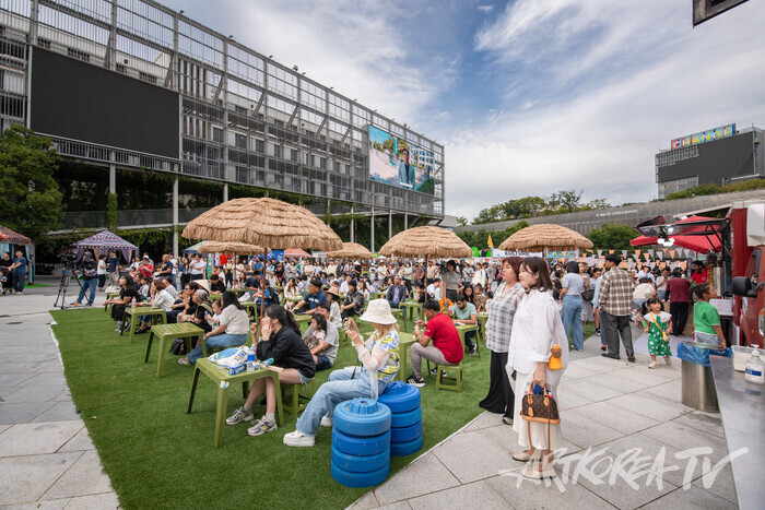 아시아아트마켓