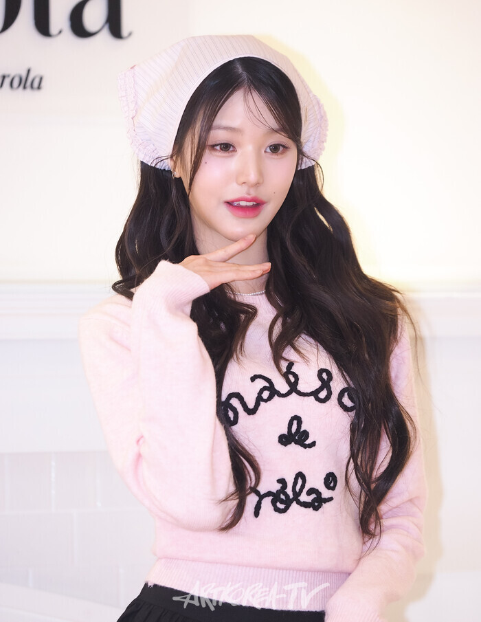 로라로라 플래그십스토어 한남점 오픈기념 포토월 행사(아이브 장원영) 2024.09.26 사진 ⓒ아트코리아방송 이용선 기자