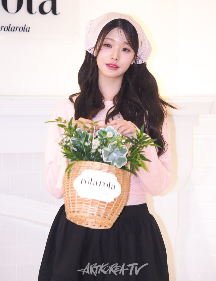 로라로라 플래그십스토어 한남점 오픈기념 포토월 행사(아이브 장원영) 2024.09.26 사진 ⓒ아트코리아방송 이용선 기자