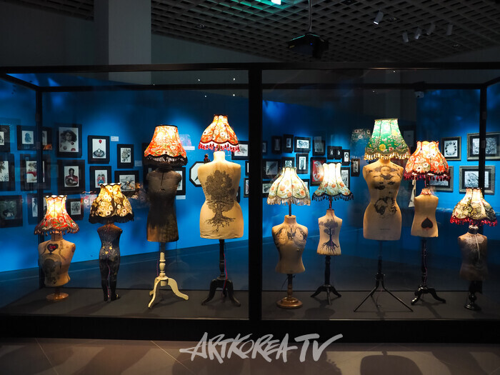 유코 히구치(YukoHiguchi) 첫 번째 한국 전시 '유코 히구치 특별전 : 비밀의 숲' 2024.10.02 사진 ⓒ아트코리아방송 이용선 기자