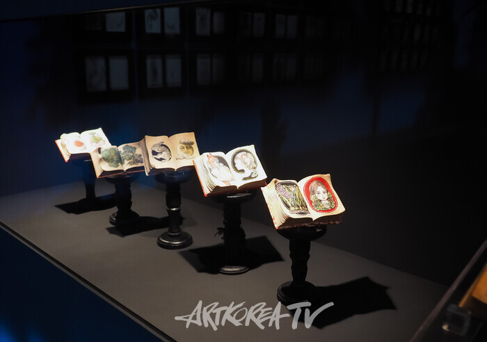 유코 히구치(YukoHiguchi) 첫 번째 한국 전시 '유코 히구치 특별전 : 비밀의 숲' 2024.10.02 사진 ⓒ아트코리아방송 이용선 기자