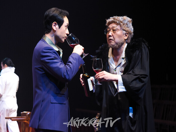 연극 '트랩' 프레스콜(김명기, 김신기) 2024.09.27 사진 ⓒ아트코리아방송 이용선 기자