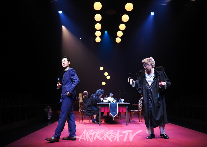 연극 '트랩' 프레스콜(김명기, 김신기) 2024.09.27 사진 ⓒ아트코리아방송 이용선 기자