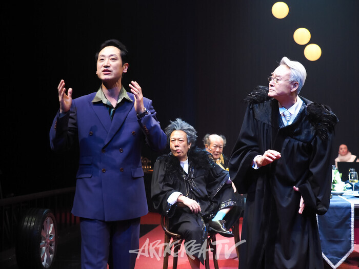 연극 '트랩' 프레스콜(남명렬) 2024.09.27 사진 ⓒ아트코리아방송 이용선 기자