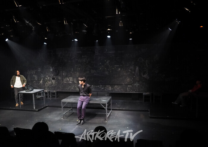 연극 '킬롤로지' 프레스콜(폴 역의 이동하). 2024.10.02 사진 ⓒ아트코리아방송 이용선 기자