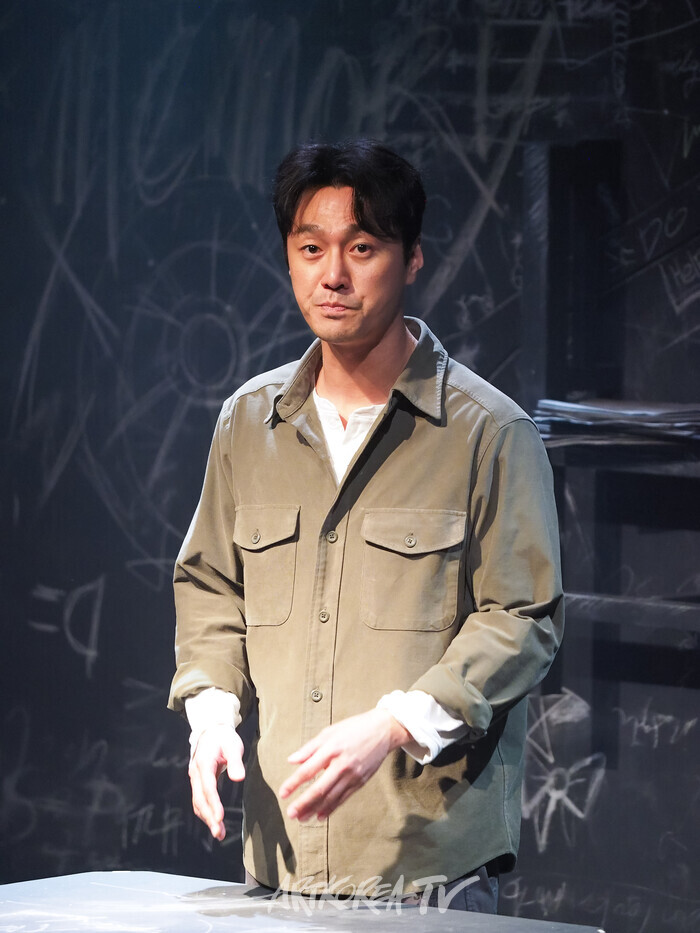 연극 '킬롤로지' 프레스콜(알란 역의 최영준). 2024.10.02 사진 ⓒ아트코리아방송 이용선 기자
