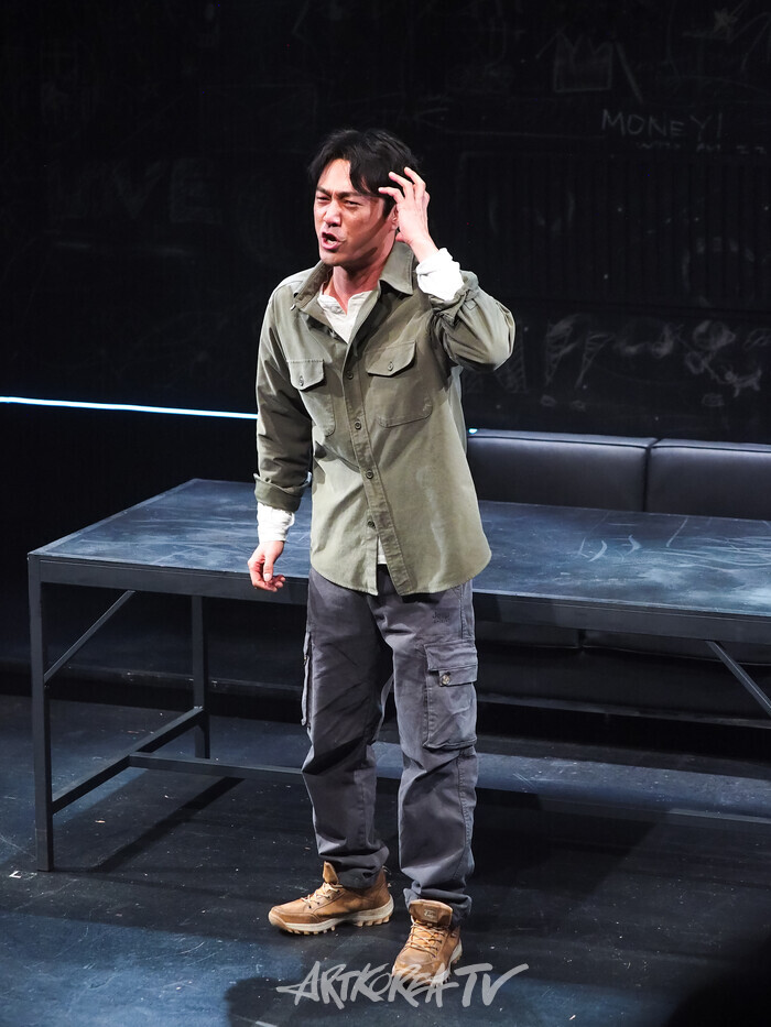 연극 '킬롤로지' 프레스콜(알란 역의 최영준). 2024.10.02 사진 ⓒ아트코리아방송 이용선 기자