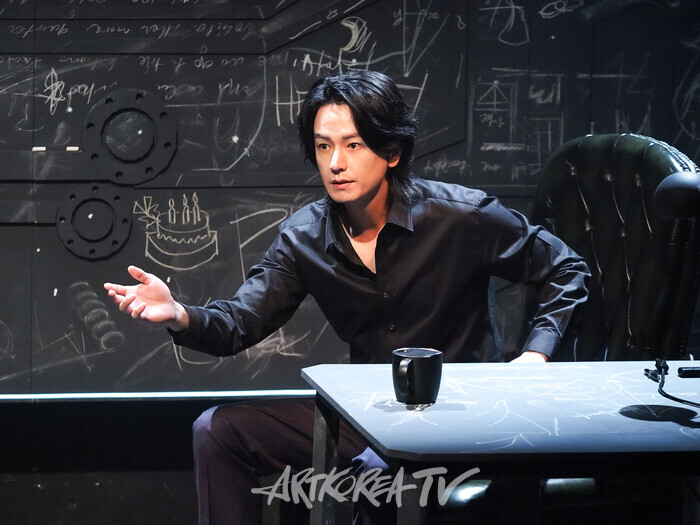 연극 '킬롤로지' 프레스콜(폴 역의 임주환). 2024.10.02 사진 ⓒ아트코리아방송 이용선 기자