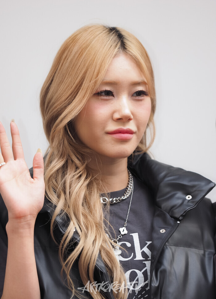 ​닉앤니콜 명동 플래그십스토어 그랜드 오픈 포토월 행사(베베) 2024.10.11 사진 ⓒ아트코리아방송 이용선 기자​