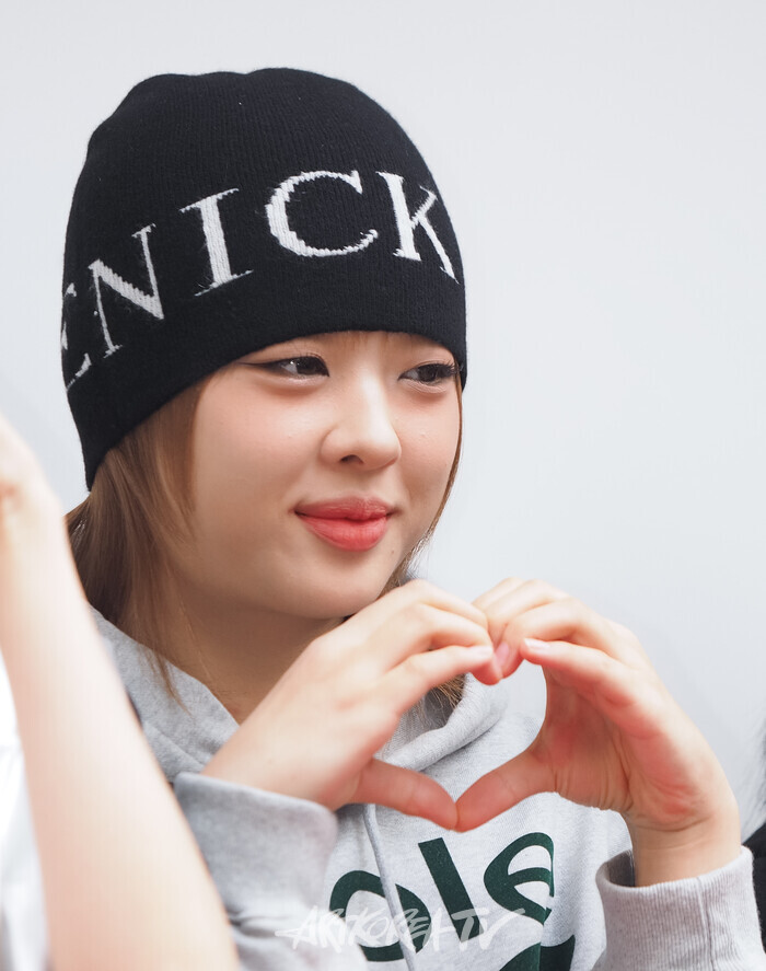 ​닉앤니콜 명동 플래그십스토어 그랜드 오픈 포토월 행사(베베) 2024.10.11 사진 ⓒ아트코리아방송 이용선 기자​