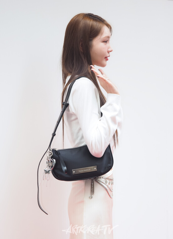 ​닉앤니콜 명동 플래그십스토어 그랜드 오픈 포토월 행사(수스) 2024.10.11 사진 ⓒ아트코리아방송 이용선 기자​