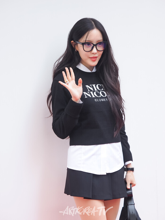 ​닉앤니콜 명동 플래그십스토어 그랜드 오픈 포토월 행사(효민) 2024.10.11 사진 ⓒ아트코리아방송 이용선 기자​