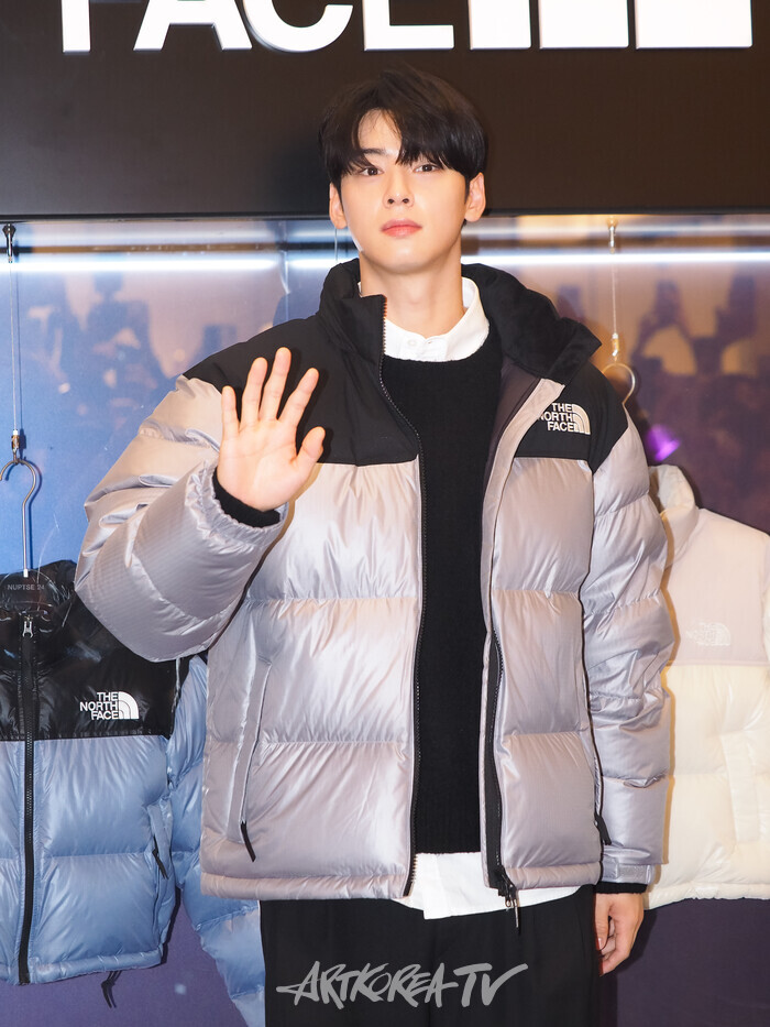 노스페이스 부산광역시 해운대구 신세계백화점 센텀시티점 눕시 24(NUPTSE 24) 팝업스토어 오픈 기념 행사(차은우) 2024.10.25 사진 ⓒ아트코리아방송 이용선 기자​