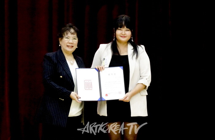 제12회 아트챌린저 신진작가 공모전 시상식-정다혜 홍보이사 위촉식