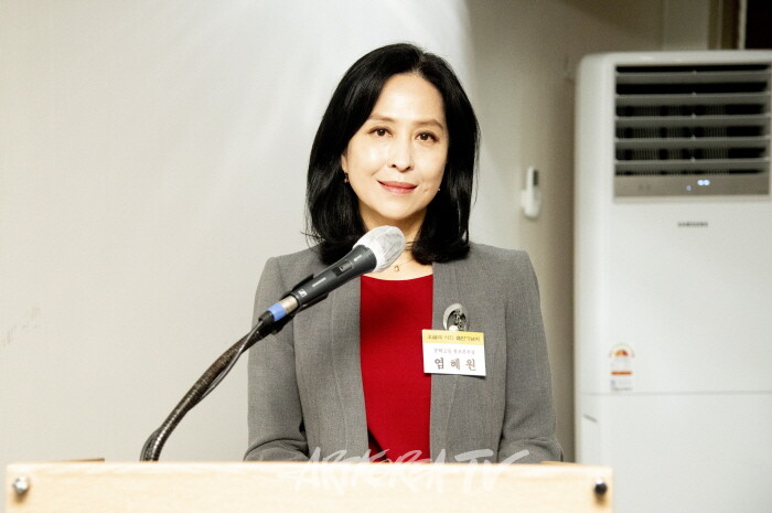 오금석 시인 '먼 하늘 바다 건너' 출판기념회-사회 염혜원 홍보본부장