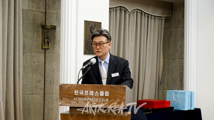 제1회 한불문화예술협회상 최예태 화백 미술상 수상