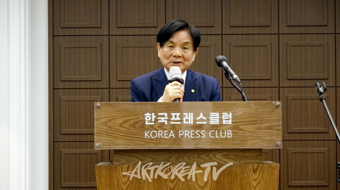 제1회 한불문화예술협회상 최예태 화백 미술상 수상