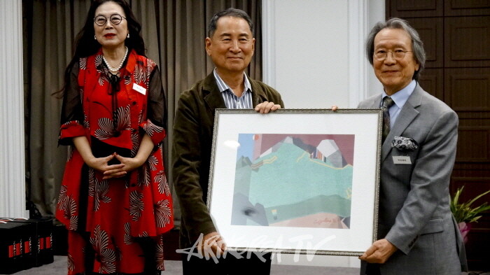 제1회 한불문화예술협회상 최예태 화백 미술상 수상