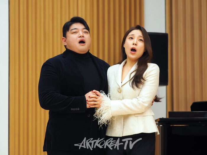 서울시오페라단 '라보엠' 기자간담회(미미 역 소프라노 황수미, 로돌프 역 터너 김정훈). 2024.11.07 사진 ⓒ아트코리아방송 이용선 기자​