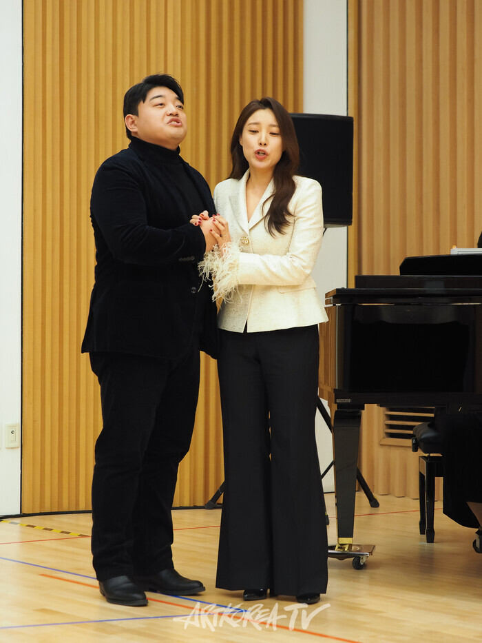 서울시오페라단 '라보엠' 기자간담회(미미 역 소프라노 황수미, 로돌프 역 터너 김정훈). 2024.11.07 사진 ⓒ아트코리아방송 이용선 기자​