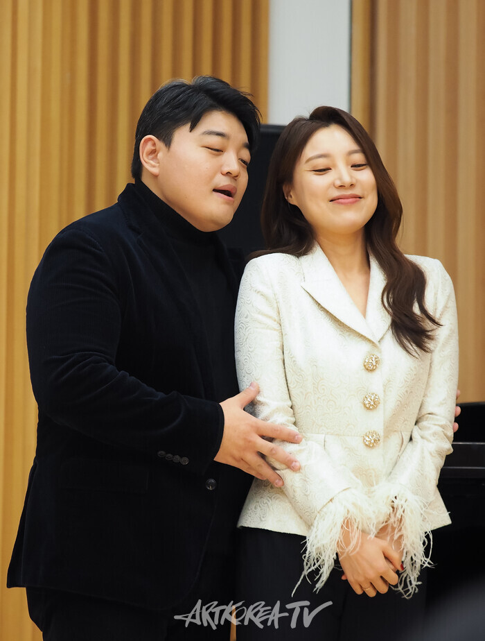 서울시오페라단 '라보엠' 기자간담회(미미 역 소프라노 황수미, 로돌프 역 터너 김정훈). 2024.11.07 사진 ⓒ아트코리아방송 이용선 기자​