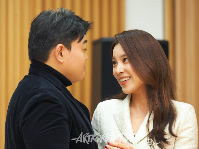 서울시오페라단 '라보엠' 기자간담회(미미 역 소프라노 황수미, 로돌프 역 터너 김정훈). 2024.11.07 사진 ⓒ아트코리아방송 이용선 기자​