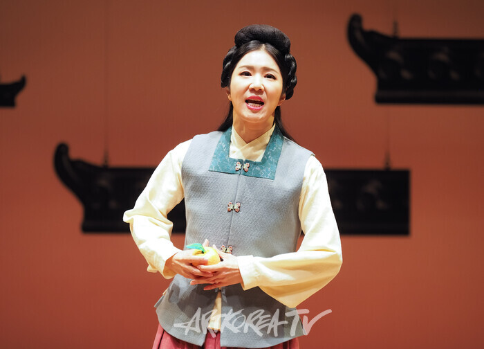 연극 '퉁소소리' 전막 프레스콜(홍도 역 최나라) 2024.11.11 사진 ⓒ아트코리아방송 이용선 기자​