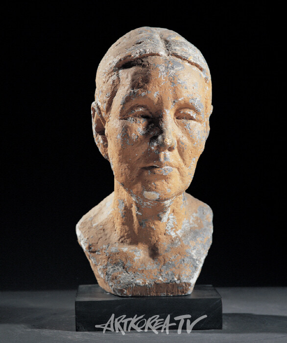 조모상, 20x22x37 cm, 석고에 채색, 1936