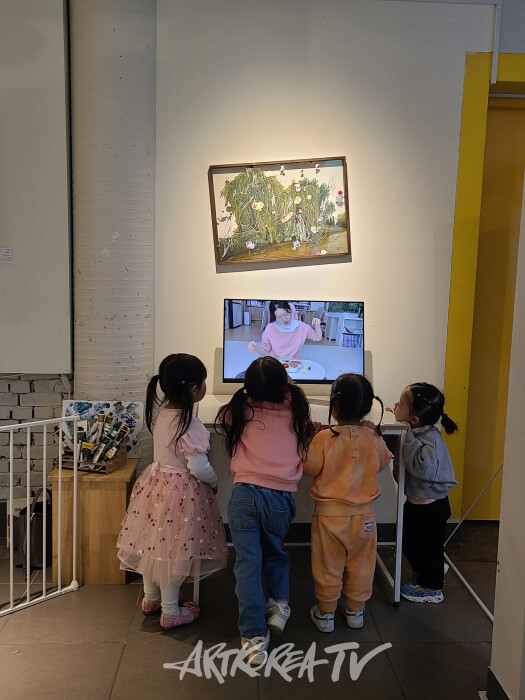 이진선 작가 '사랑하는 나의 방해자들'전
