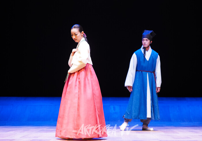 연극 '퉁소소리' 전막 프레스콜(옥영 역 정새별, 최척 역 박영민) 2024.11.11 사진 ⓒ아트코리아방송 이용선 기자​