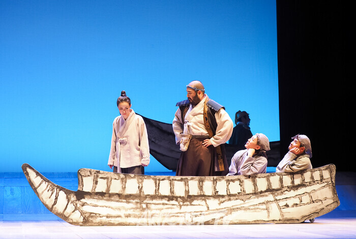 연극 '퉁소소리' 전막 프레스콜(옥영 역 정새별) 2024.11.11 사진 ⓒ아트코리아방송 이용선 기자​