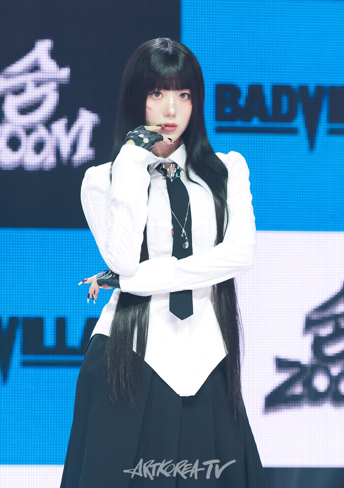 배드빌런 디지털 싱글 '숨'(ZOOM) 발매 기념 쇼케이스(윤서). 2024.11.19 사진 ⓒ아트코리아방송 이용선 기자​