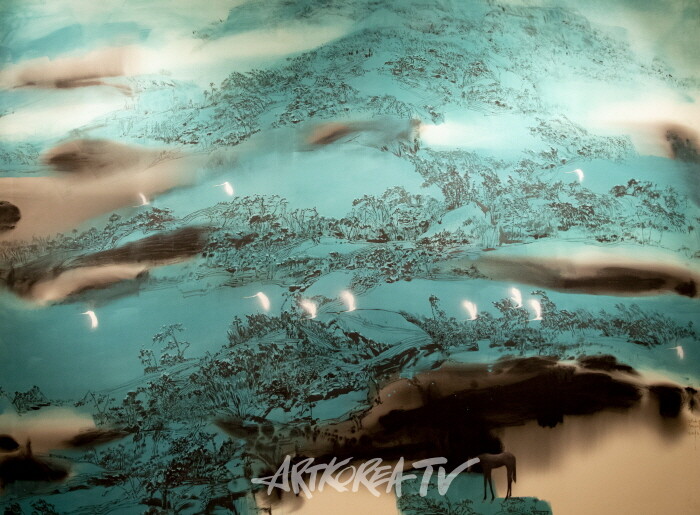 UTOPIA MEDITATION 캔버스에 아크릴 333×248cm 2015