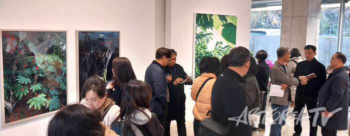 ​박형근 개인전 '유동성의 지형학(Fluidic Topography)' Reception 전경박형근 개인전 '유동성의 지형학(Fluidic Topography)' Reception 전경