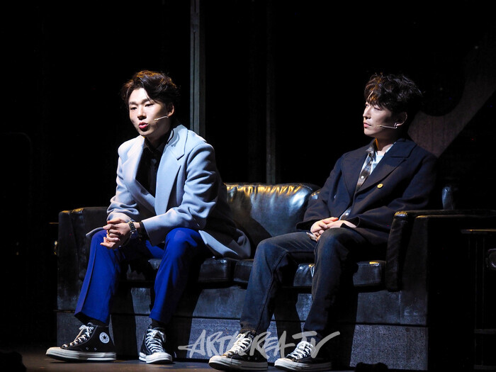 뮤지컬 '틱틱붐' 프레스콜 (존 역 배두훈, 마이클 역 양희준) 2024.11.20 사진 ⓒ아트코리아방송 이용선 기자​