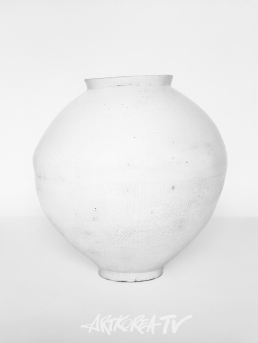 구본창의 세계를 담다: ACC, 현대사진 거장 개인전 개최