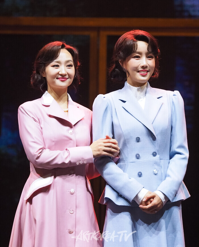 뮤지컬 '스윙 데이즈_암호명 A' 프레스콜(최현주-이지숙). 2024.11.26 사진 ⓒ아트코리아방송 이용선 기자​
