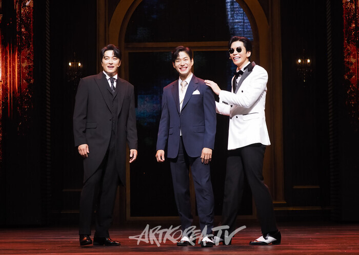 뮤지컬 '스윙 데이즈_암호명 A' 프레스콜(사진 왼쪽부터 민우혁-유준상-신성록). 2024.11.26 사진 ⓒ아트코리아방송 이용선 기자​