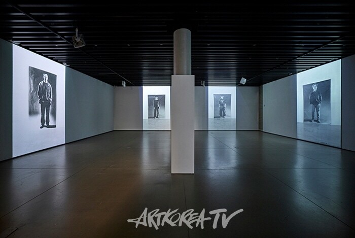 자화상 전시전경 2024 photo by kim yongkwan