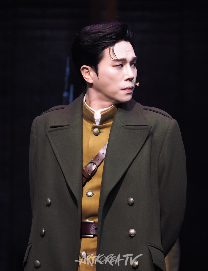 뮤지컬 '스윙 데이즈_암호명 A' 프레스콜. 2024.11.26 사진 ⓒ아트코리아방송 이용선 기자​